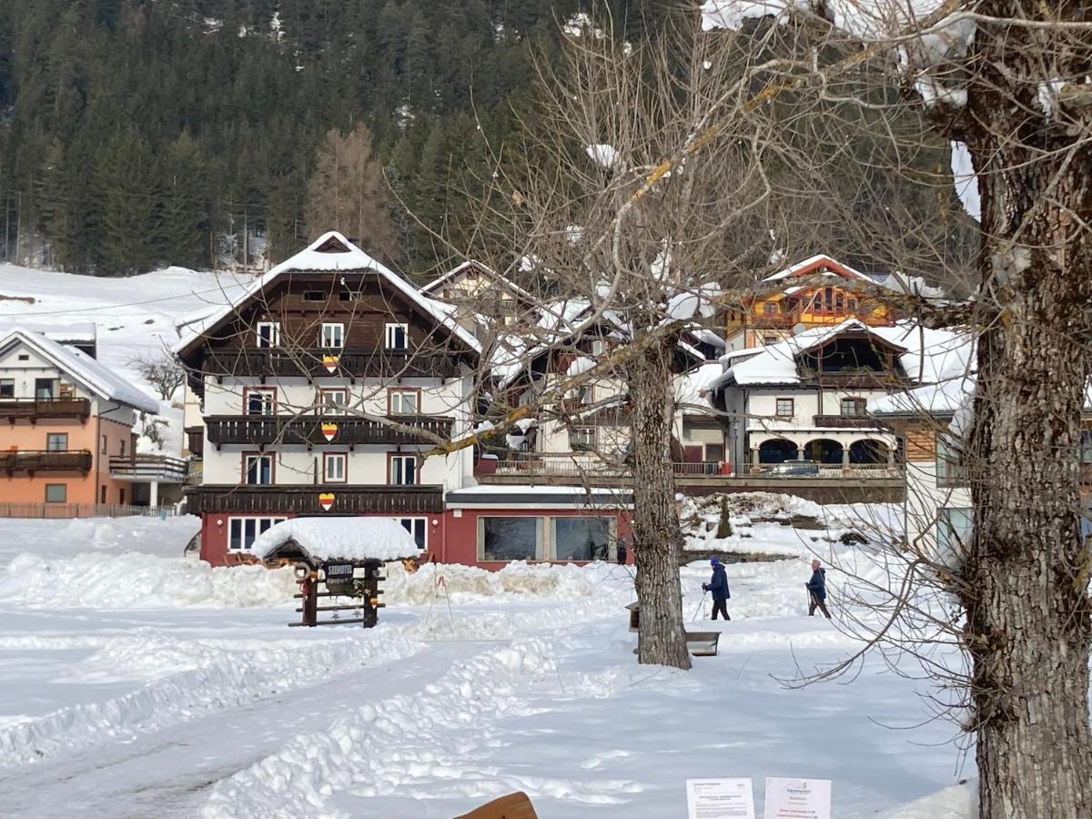 Seehotel & Seeapartments Kaerntnerhof- Direkt Am See! Weissensee Exteriör bild